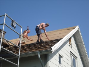 Anders och pappa på taket