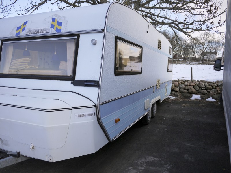 Boggievagn gör att den är stabilare att köra.