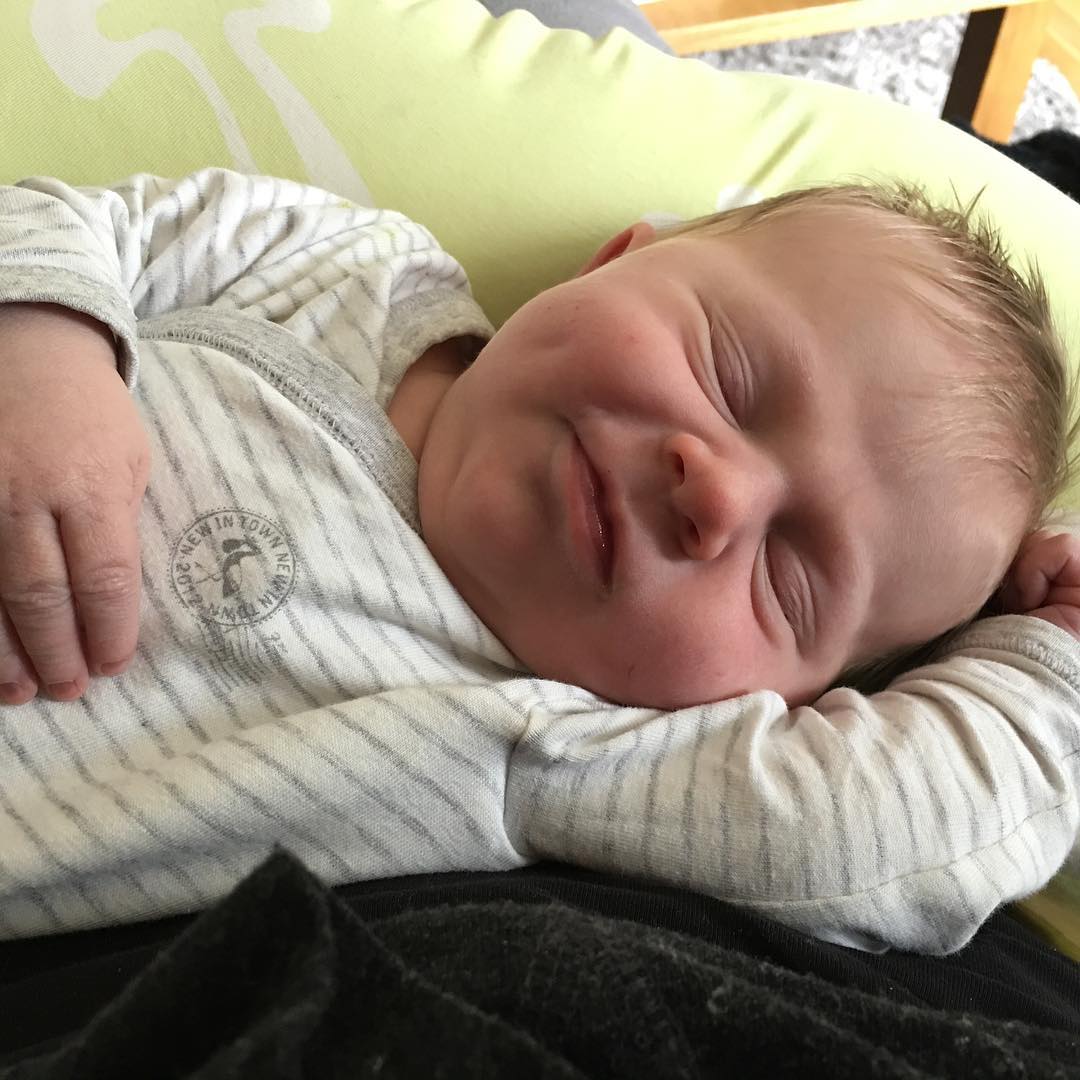 Nöjd efter dagens lunch.